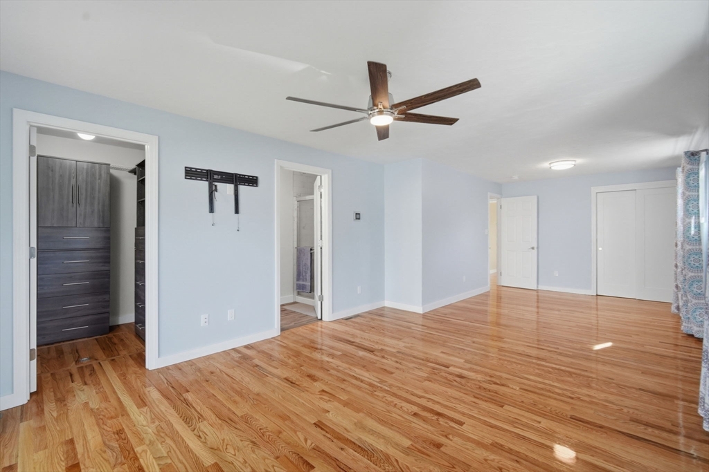 210 Winton Street Springfield, MA 01118 - Photo 19 of 42
