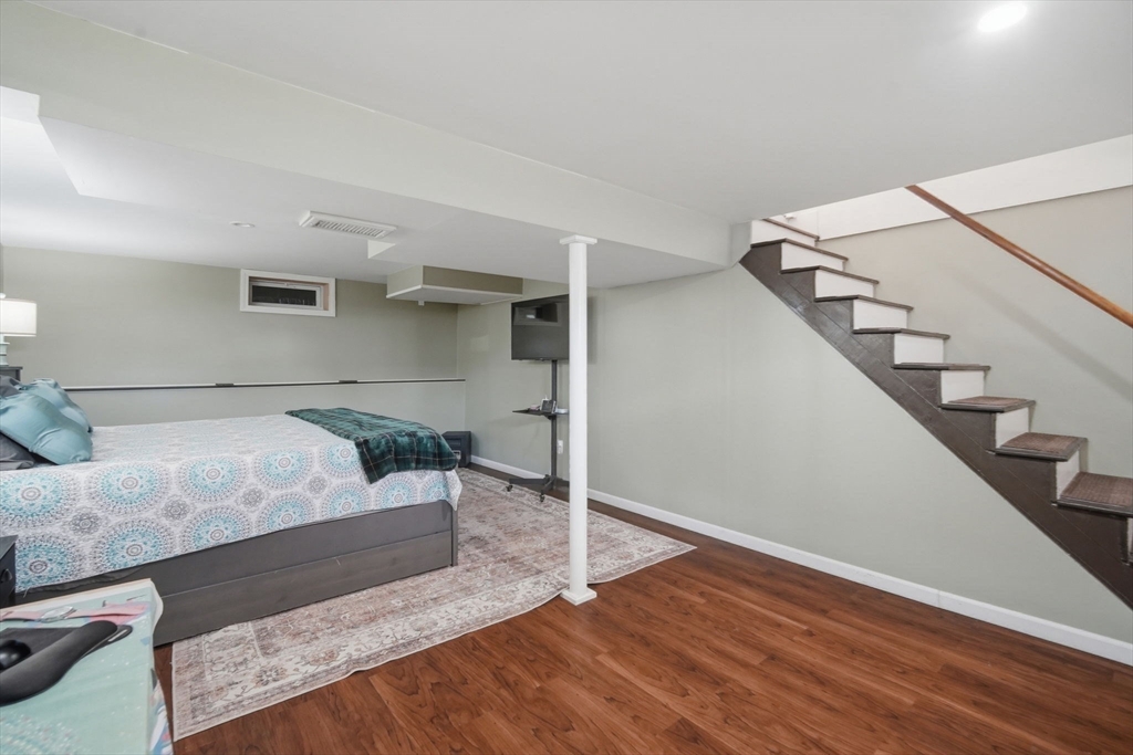 210 Winton Street Springfield, MA 01118 - Photo 35 of 42