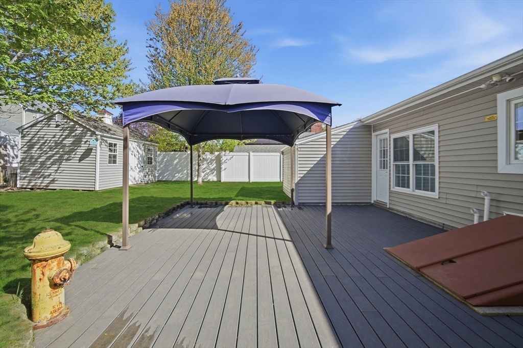 210 Winton Street Springfield, MA 01118 - Photo 39 of 42