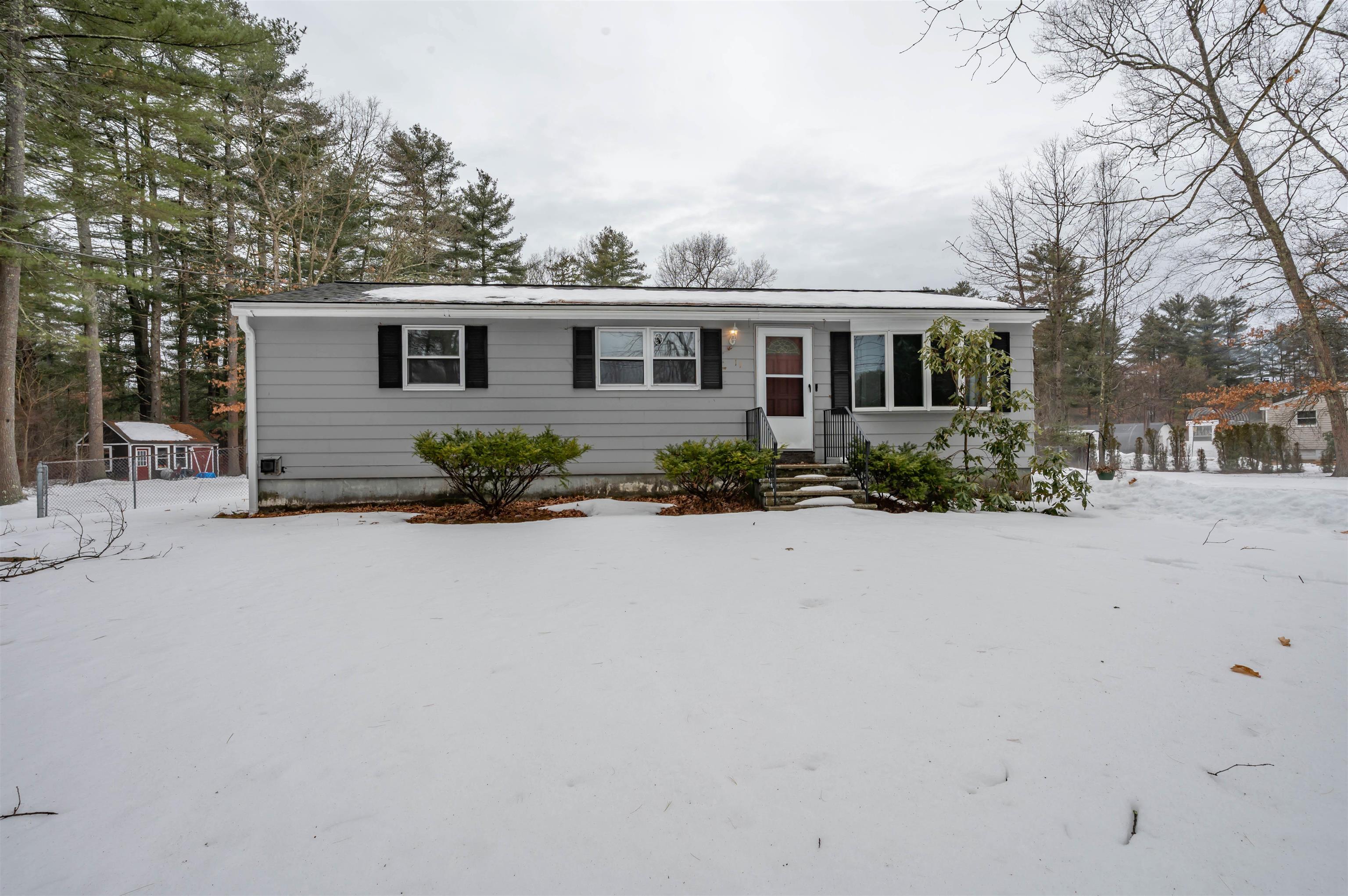 11 Simpson Mill Road Pelham, NH 03076 - Photo 2 of 32