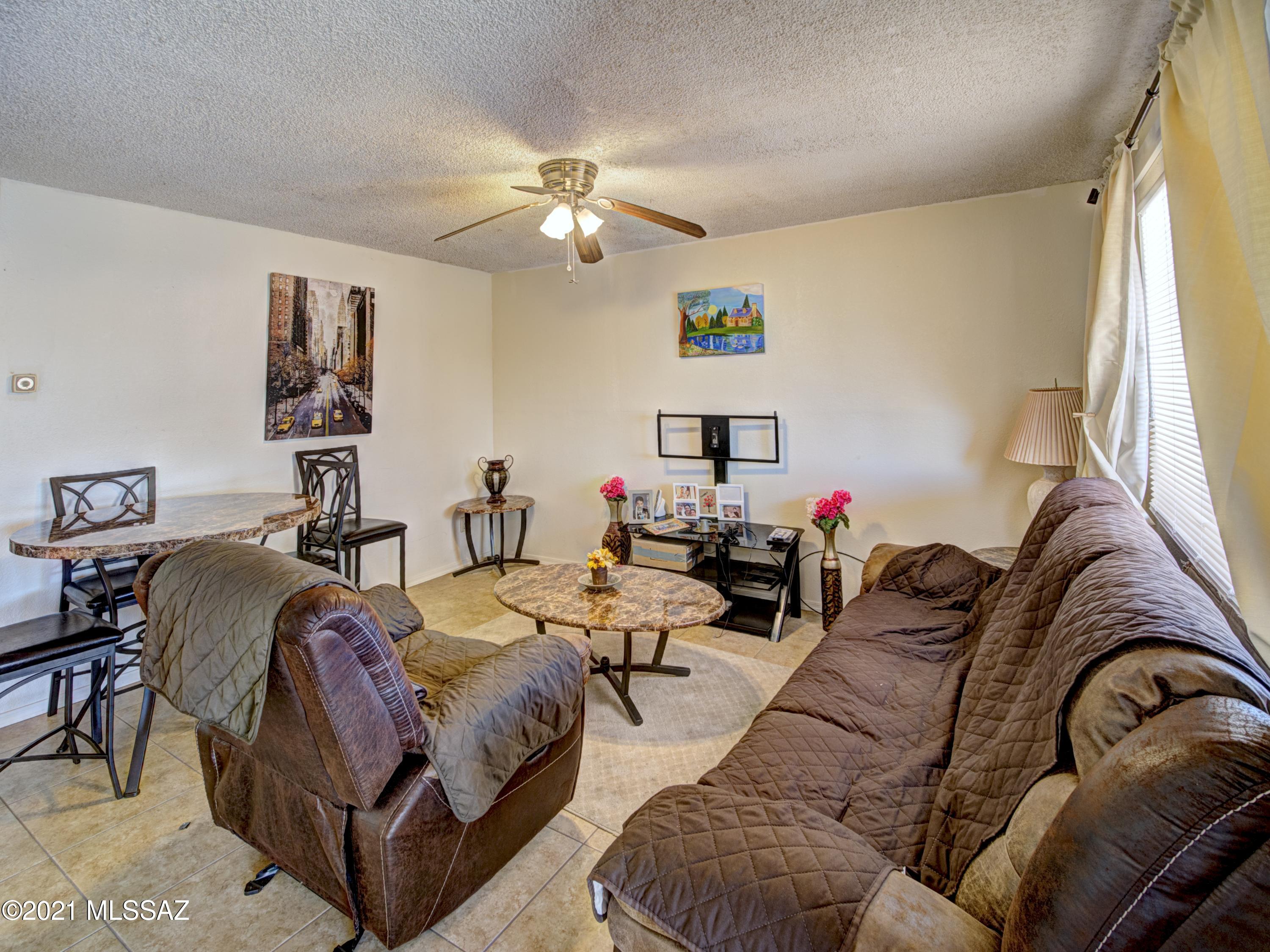 432 Cibuta Court Rio Rico, AZ 85648 - Photo 7 of 26