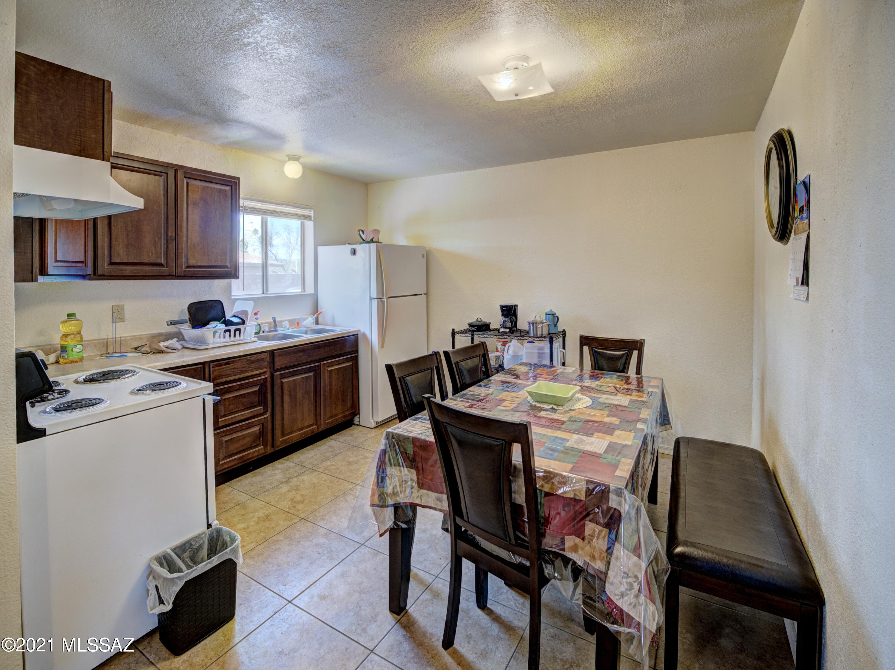432 Cibuta Court Rio Rico, AZ 85648 - Photo 9 of 26