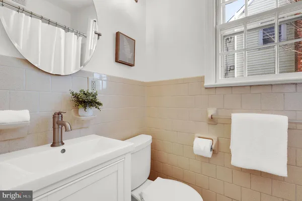 $435,000 | 318 Willow Avenue, Frederick, MD 21701