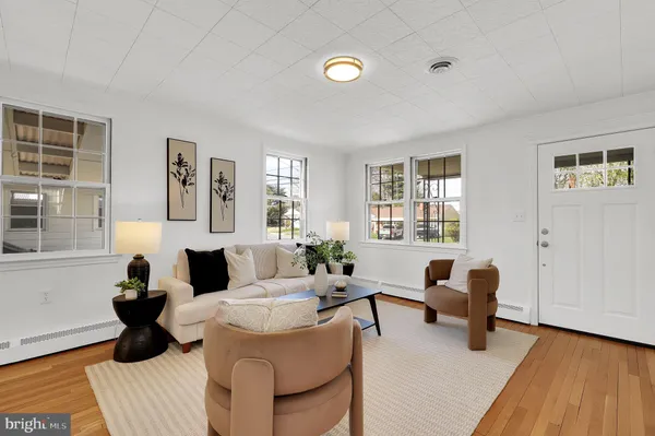 $435,000 | 318 Willow Avenue, Frederick, MD 21701