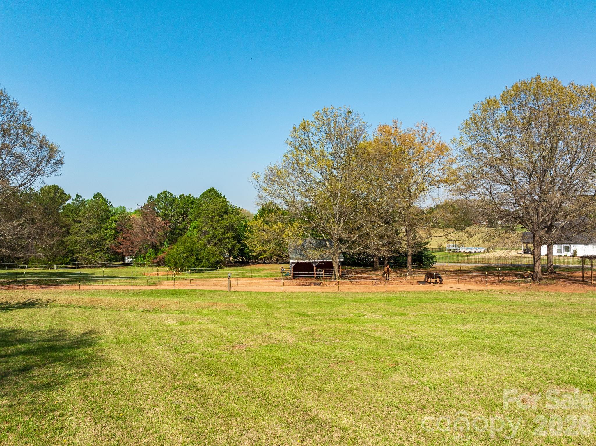 1570 Roddy Road Campobello, SC 29322 - Photo 31 of 38