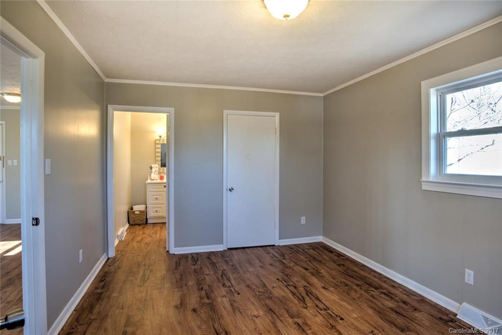 60 Ridge Road Asheville, NC 28803 - Photo 10 of 24 Gallery Image 10