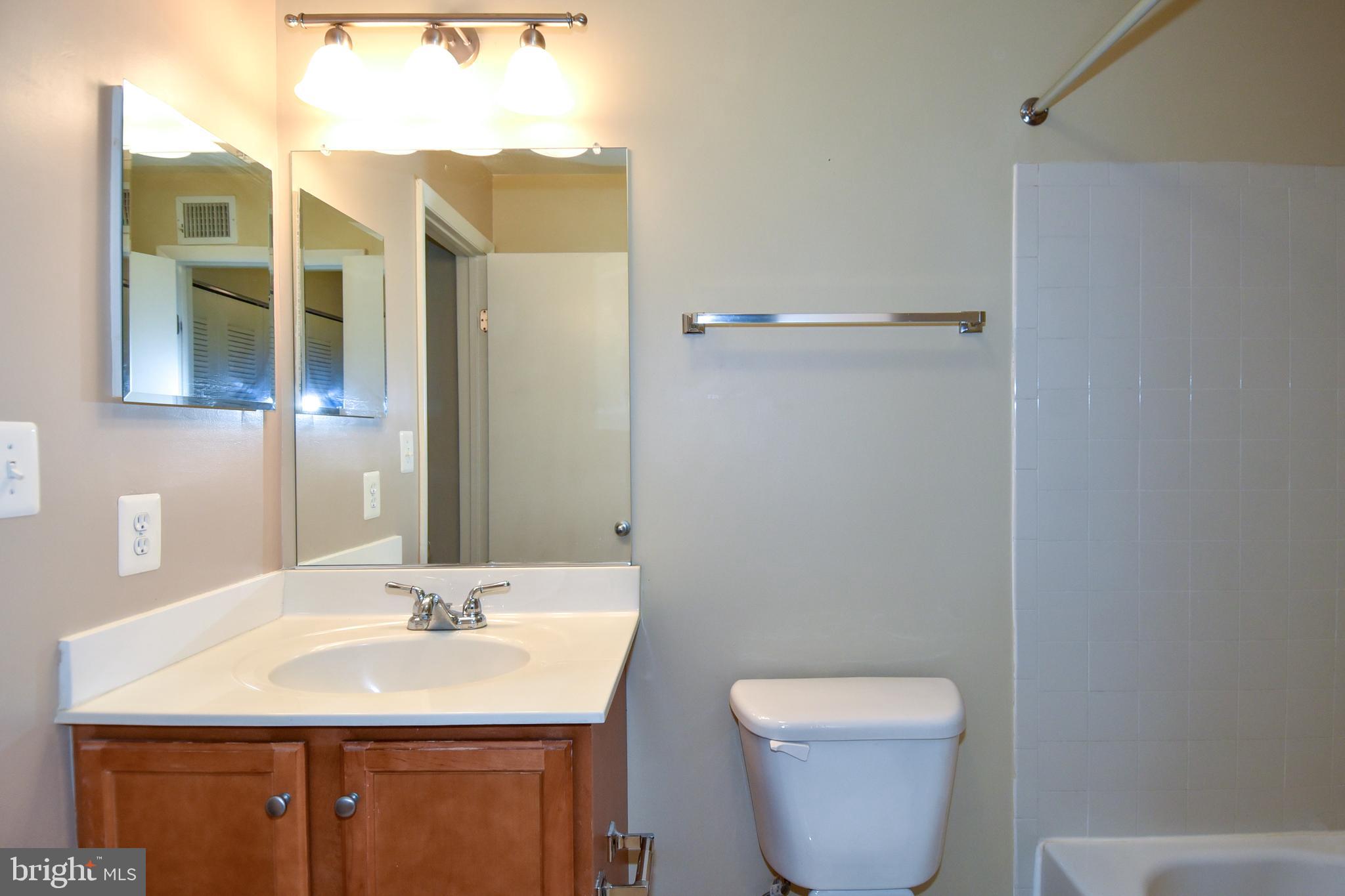 1782 Jonathan Way, Unit 1782E Reston, VA 20190 - Photo 21 of 44
