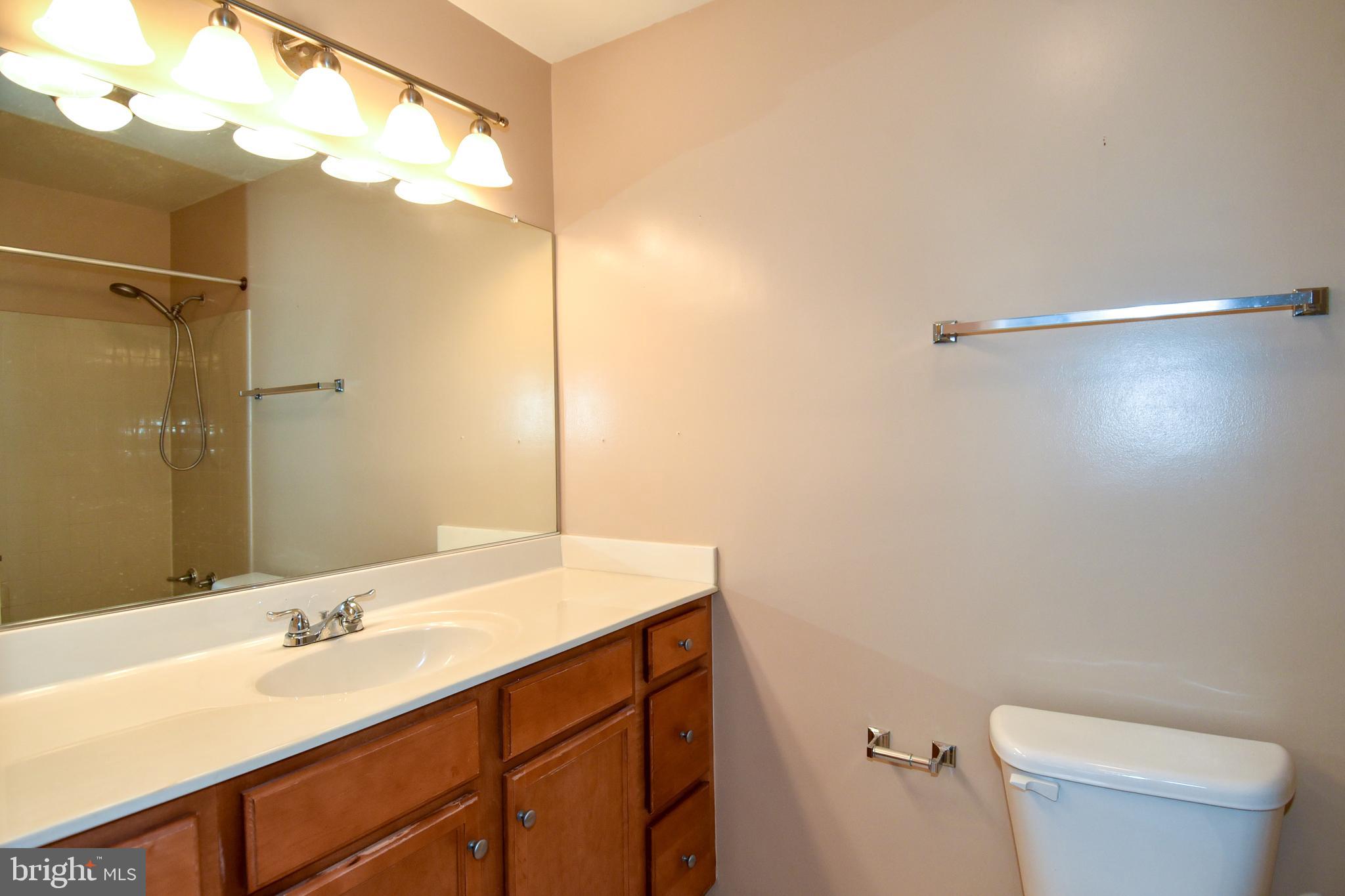 1782 Jonathan Way, Unit 1782E Reston, VA 20190 - Photo 32 of 44