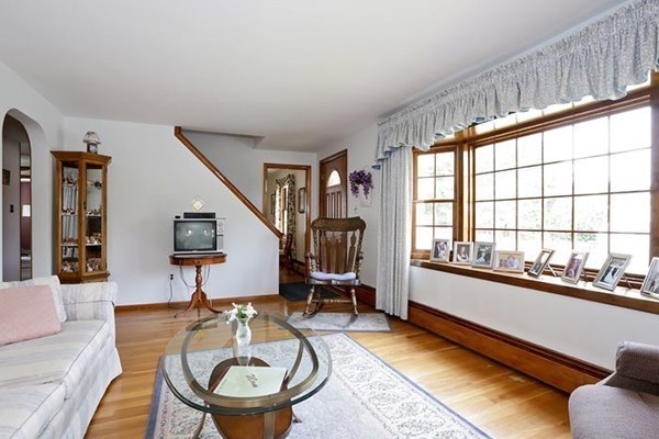 1 Luther Road Burlington, MA 01803 - Photo 3 of 15 Gallery Image 3