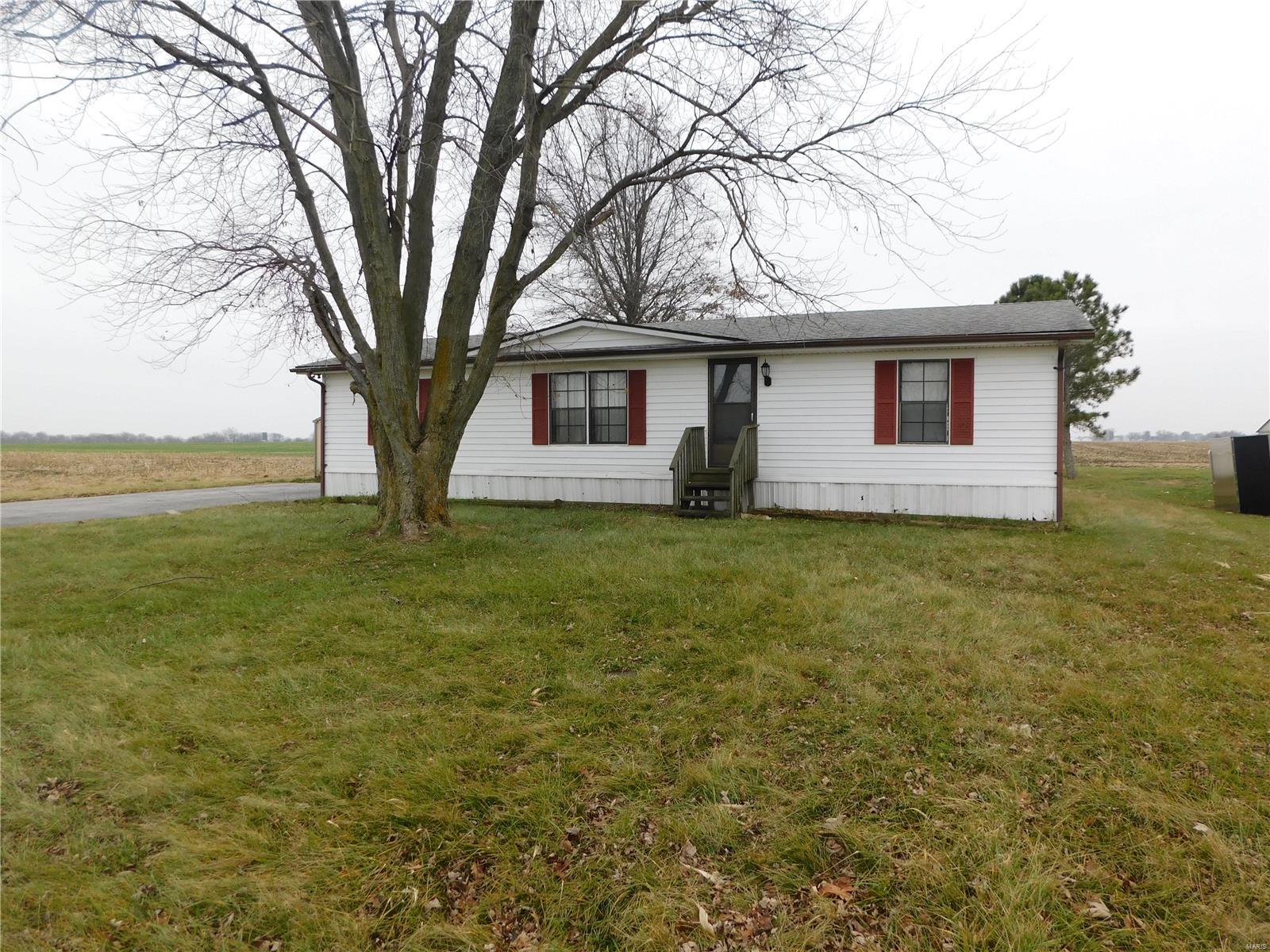 1225 Mary Irene Road New Baden, IL 62265 - Photo 1 of 19 Gallery Image 1