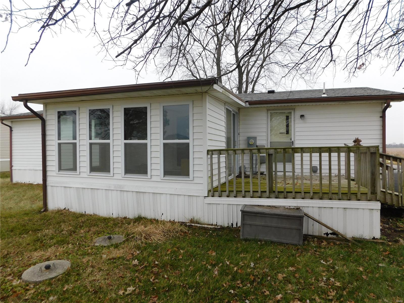 1225 Mary Irene Road New Baden, IL 62265 - Photo 2 of 19 Gallery Image 2