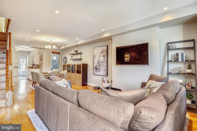 $820,000 | 1638 Independence Avenue Southeast, Washington, DC 20003