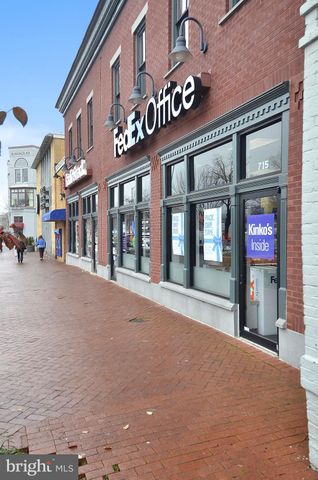 $820,000 | 1638 Independence Avenue Southeast, Washington, DC 20003