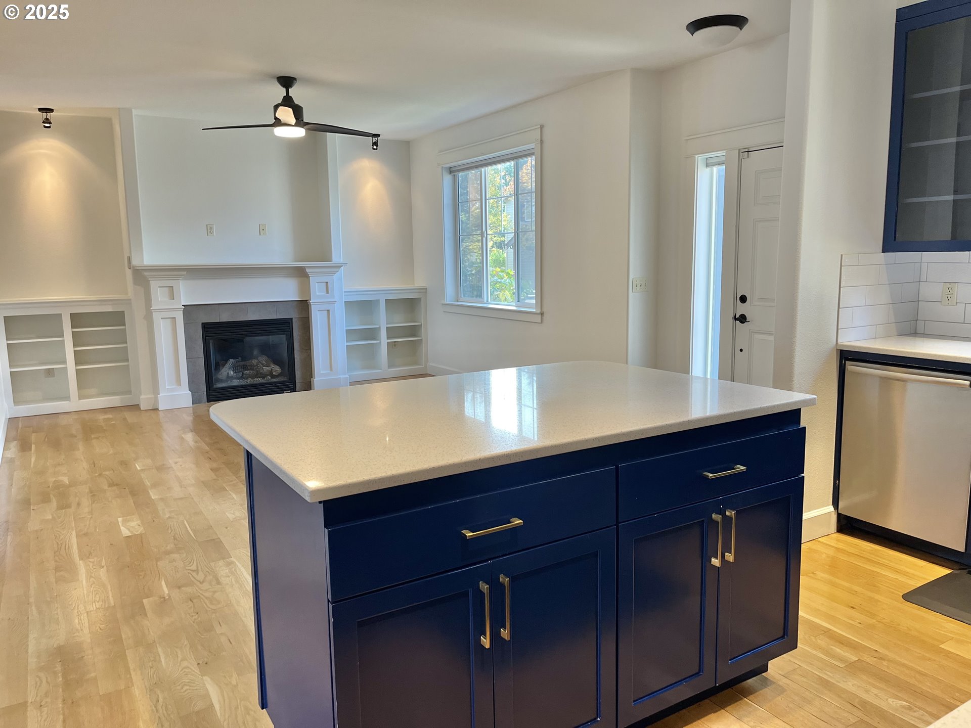 3535 Southeast 197th Avenue Camas, WA 98607 - Photo 8 of 24 a spacious bathroom with a granite countertop sink a mirror and a lamp