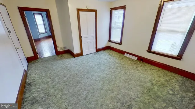 $825 | 127 Hanover Street, Glen Rock, PA 17327