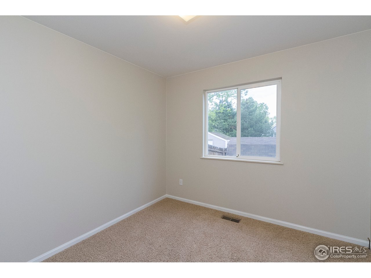 830 Aztec Drive Fort Collins, CO 80521 - Photo 4 of 25 Gallery Image 4