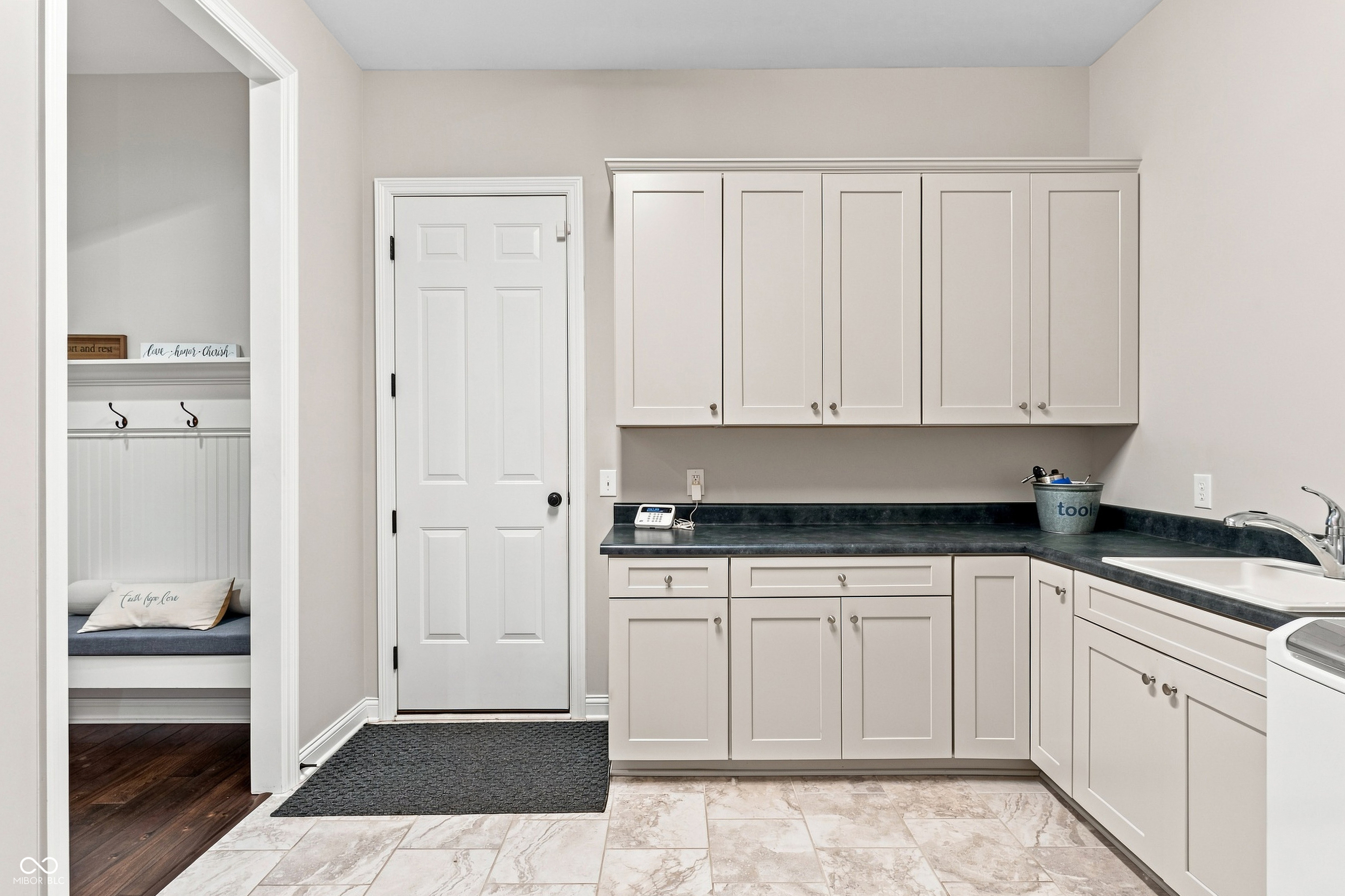 5059 Oak Ridge Trail Columbus, IN 47201 - Photo 84 of 144 Gallery Image 84