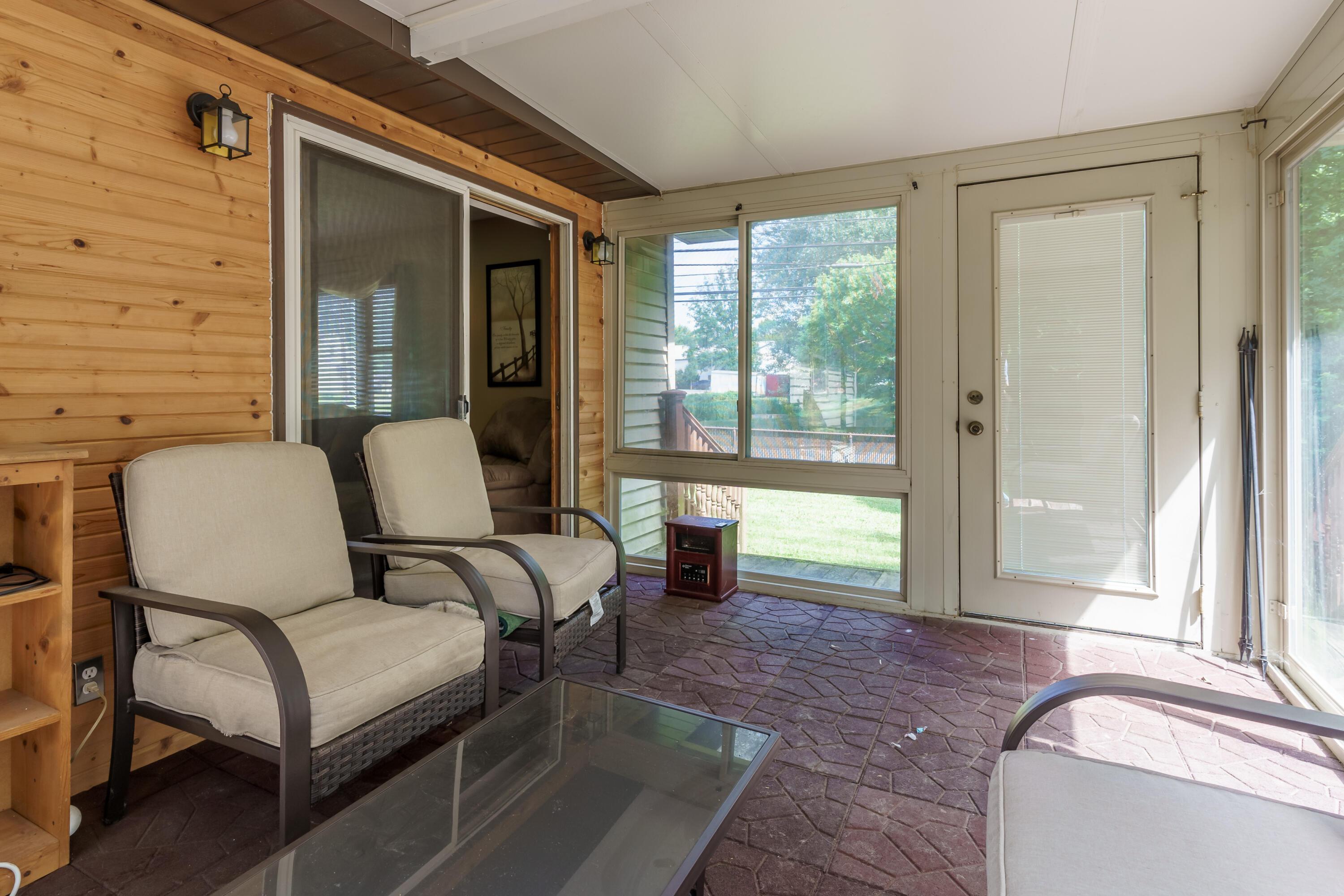 1691 Dyer Road Grove City, OH 43123 - Photo 59 of 108 enclosed porch