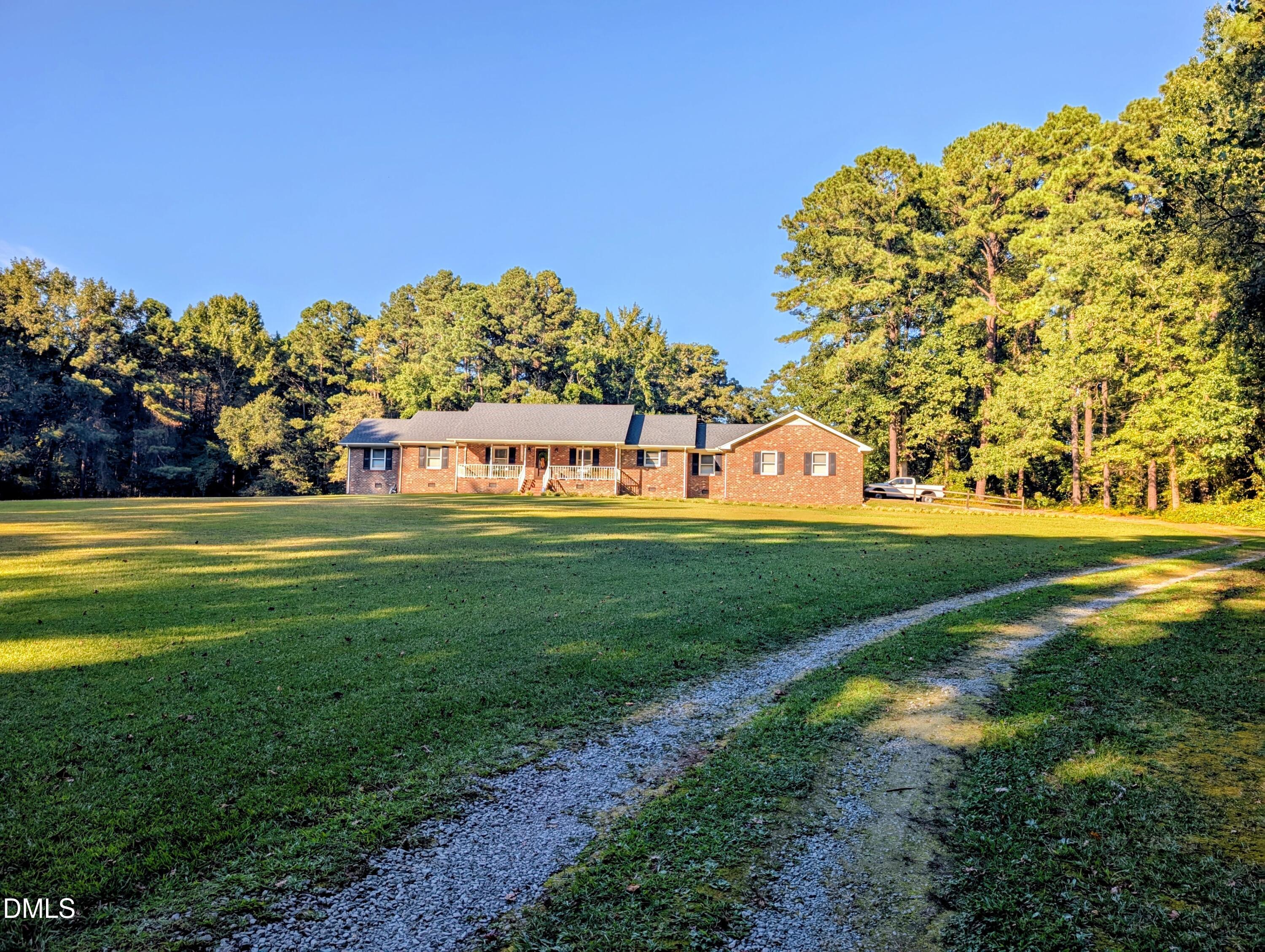 193 Camelia Road Benson, NC 27504 - Photo 7 of 50 PXL_20250908_212715472.NIGHT~2