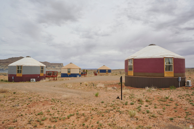 151 South Nomad Way Kanab, UT 84741 - Photo 6 of 40 View of yard with a mountain view