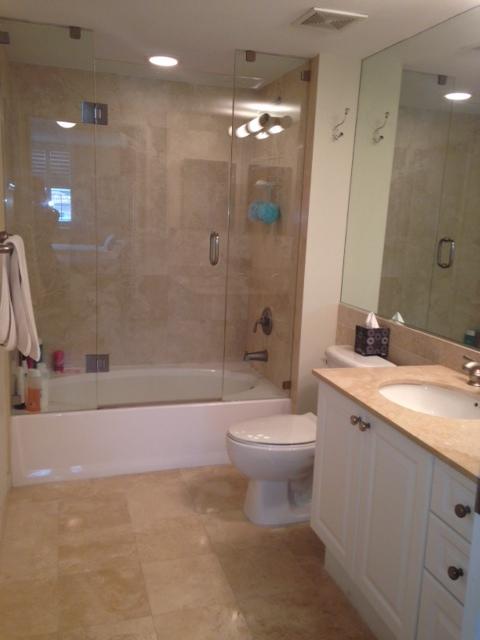 99 Southeast Mizner Boulevard, Unit 323 Boca Raton, FL 33432 - Photo 13 of 17 Bathroom