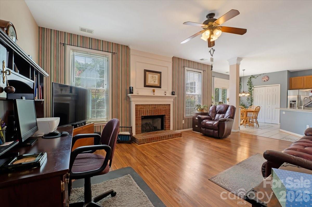 11932 Fox Glen Road Charlotte, NC 28269 - Photo 12 of 32