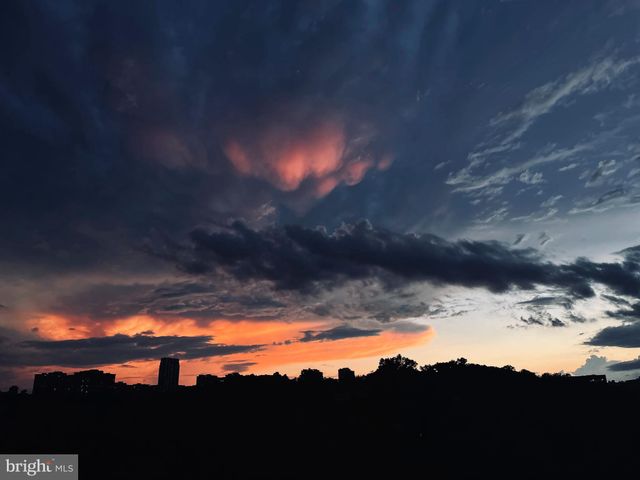 $247,500 | 4600 South Four Mile Run Drive, Unit 820, Arlington, VA 22204