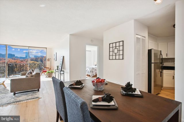 $247,500 | 4600 South Four Mile Run Drive, Unit 820, Arlington, VA 22204