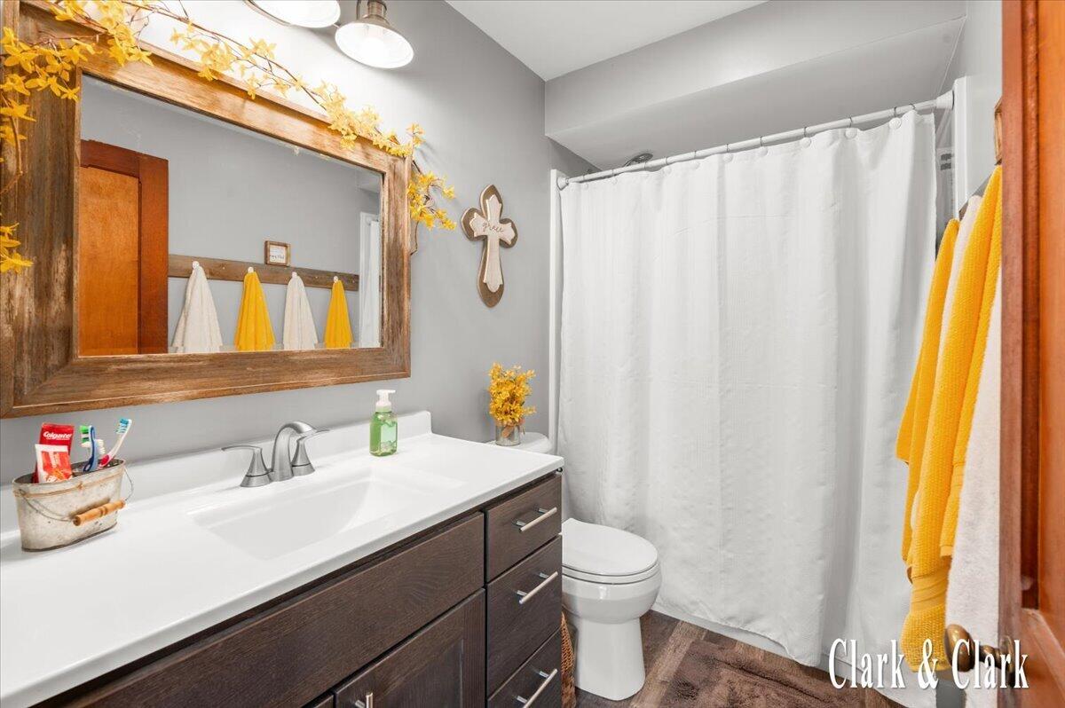 35965 South Humms Road Drummond Island, MI 49726 - Photo 32 of 73 096-INTERIOR 17A