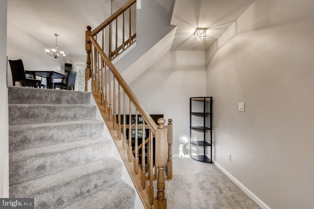 6 Carob Court Baltimore, MD 21221 - Photo 3 of 28