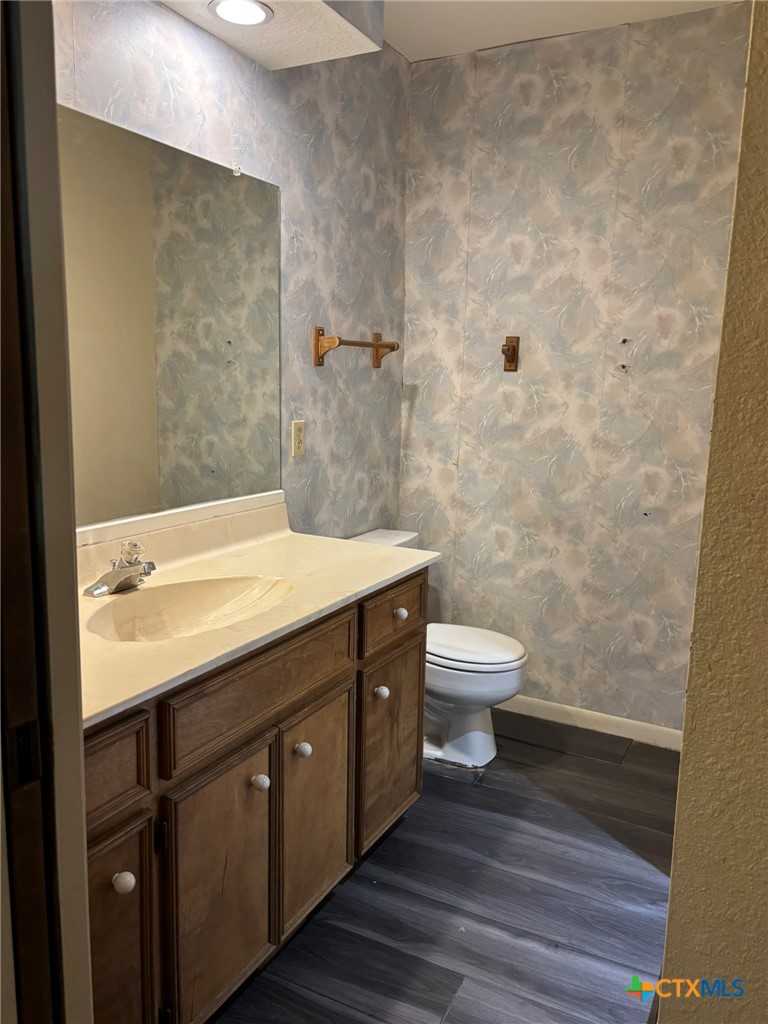 204 Ruidoso Drive Victoria, TX 77904 - Photo 13 of 17