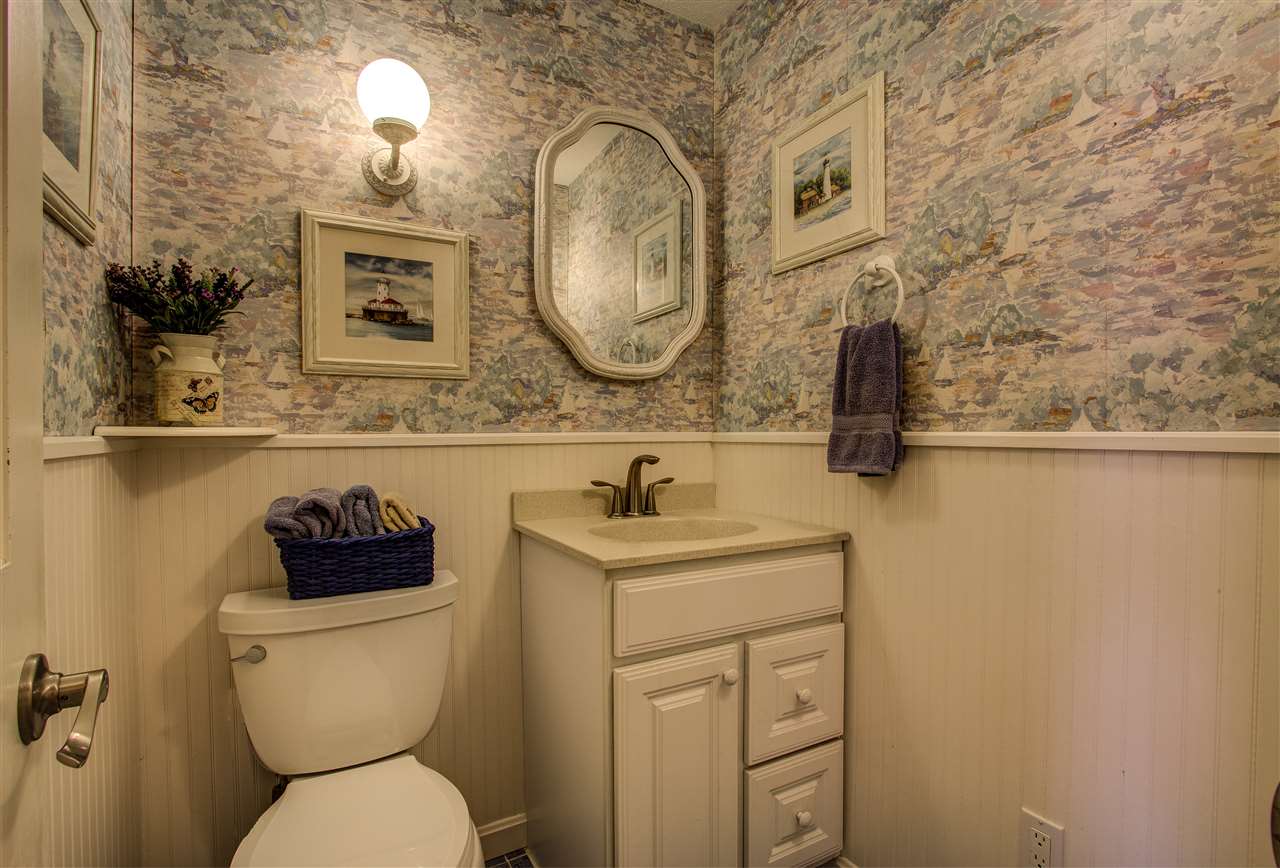 1 Williams Circle Stratham, NH 03885 - Photo 18 of 39 Gallery Image 18