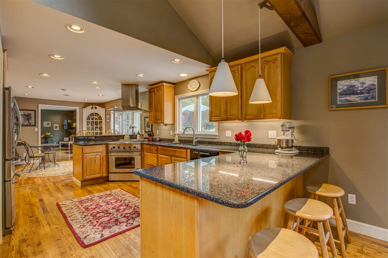 1 Williams Circle Stratham, NH 03885 - Photo 4 of 39 Gallery Image 4