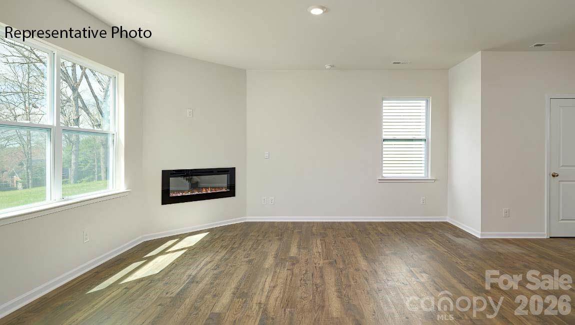 2078 10th Street Southeast Hickory, NC 28601 - Photo 9 of 24