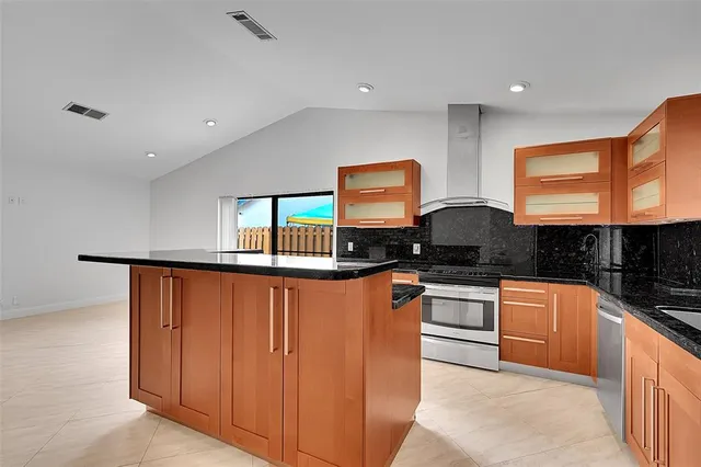 $625,000 | 5411 Northwest 87th Avenue, Lauderhill, FL 33351