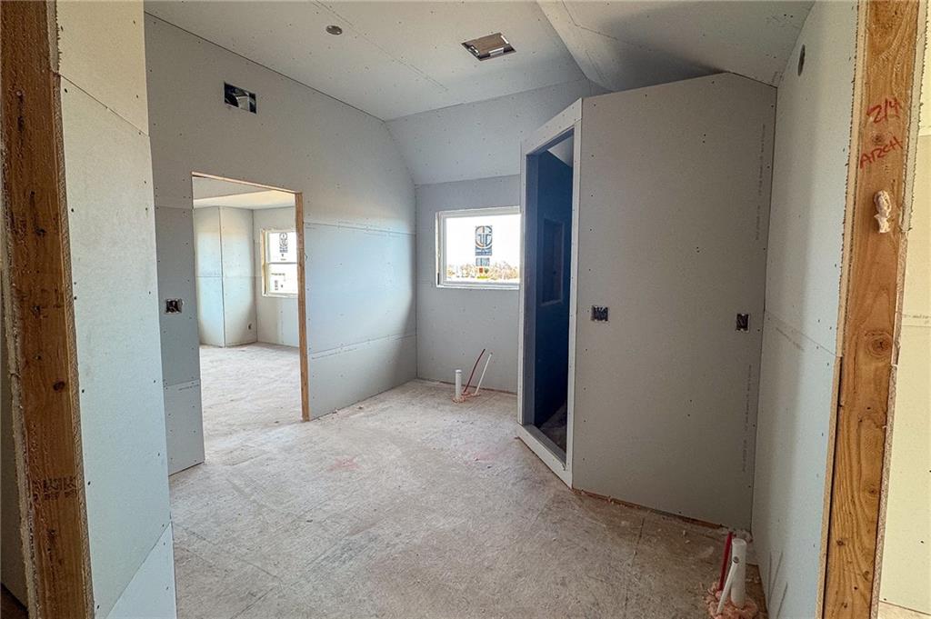 22076 West 99th Terrace Lenexa, KS 66220 - Photo 24 of 66