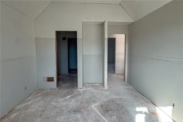 $851,905 | 22076 West 99th Terrace, Lenexa, KS 66220