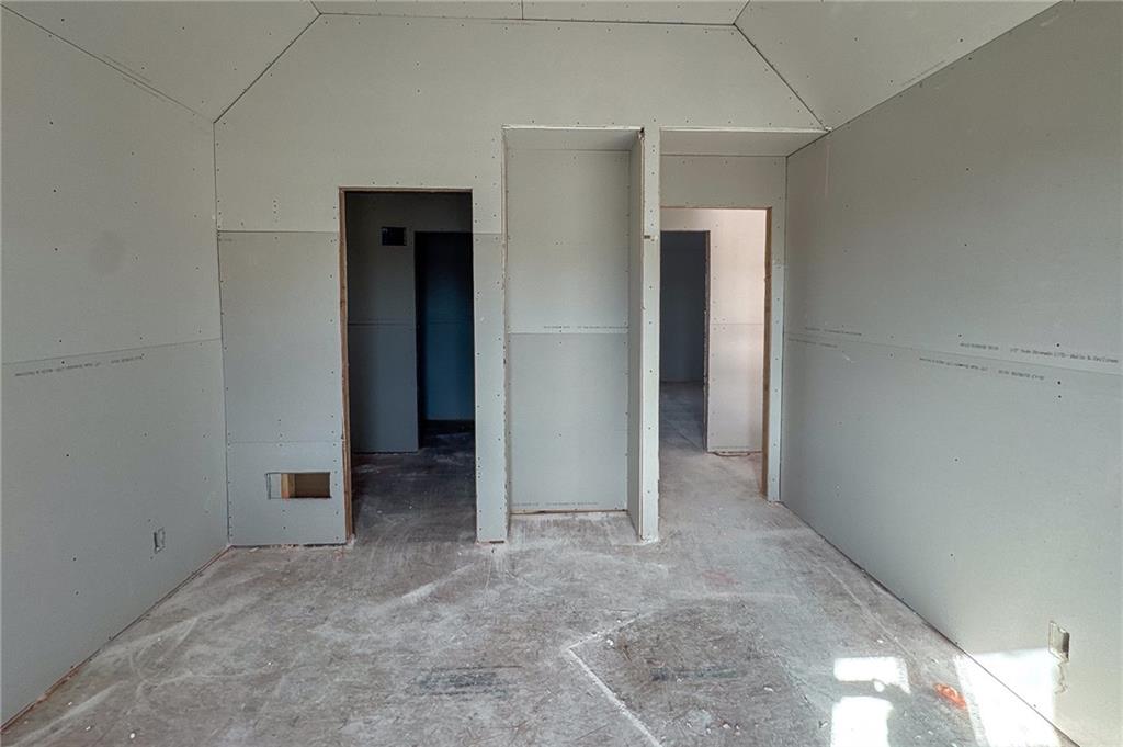 22076 West 99th Terrace Lenexa, KS 66220 - Photo 33 of 66