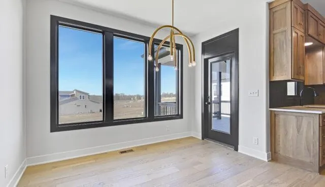 $851,905 | 22076 West 99th Terrace, Lenexa, KS 66220