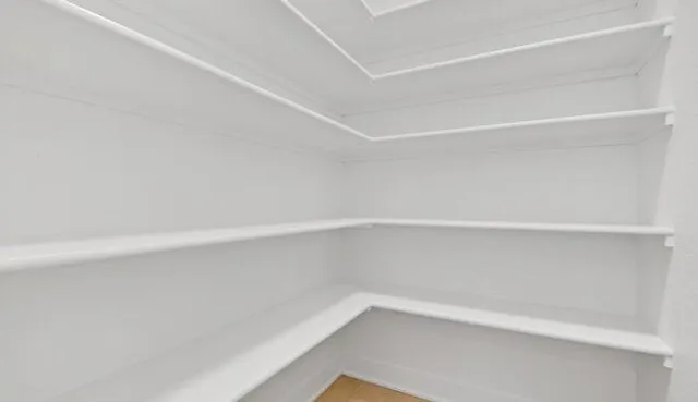 $851,905 | 22076 West 99th Terrace, Lenexa, KS 66220