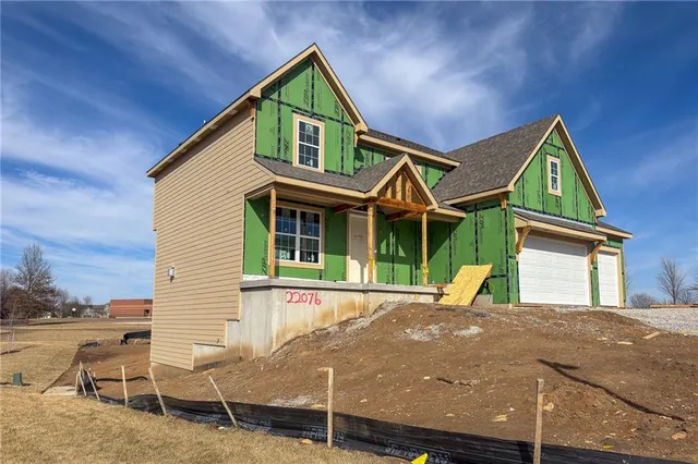 $851,905 | 22076 West 99th Terrace, Lenexa, KS 66220
