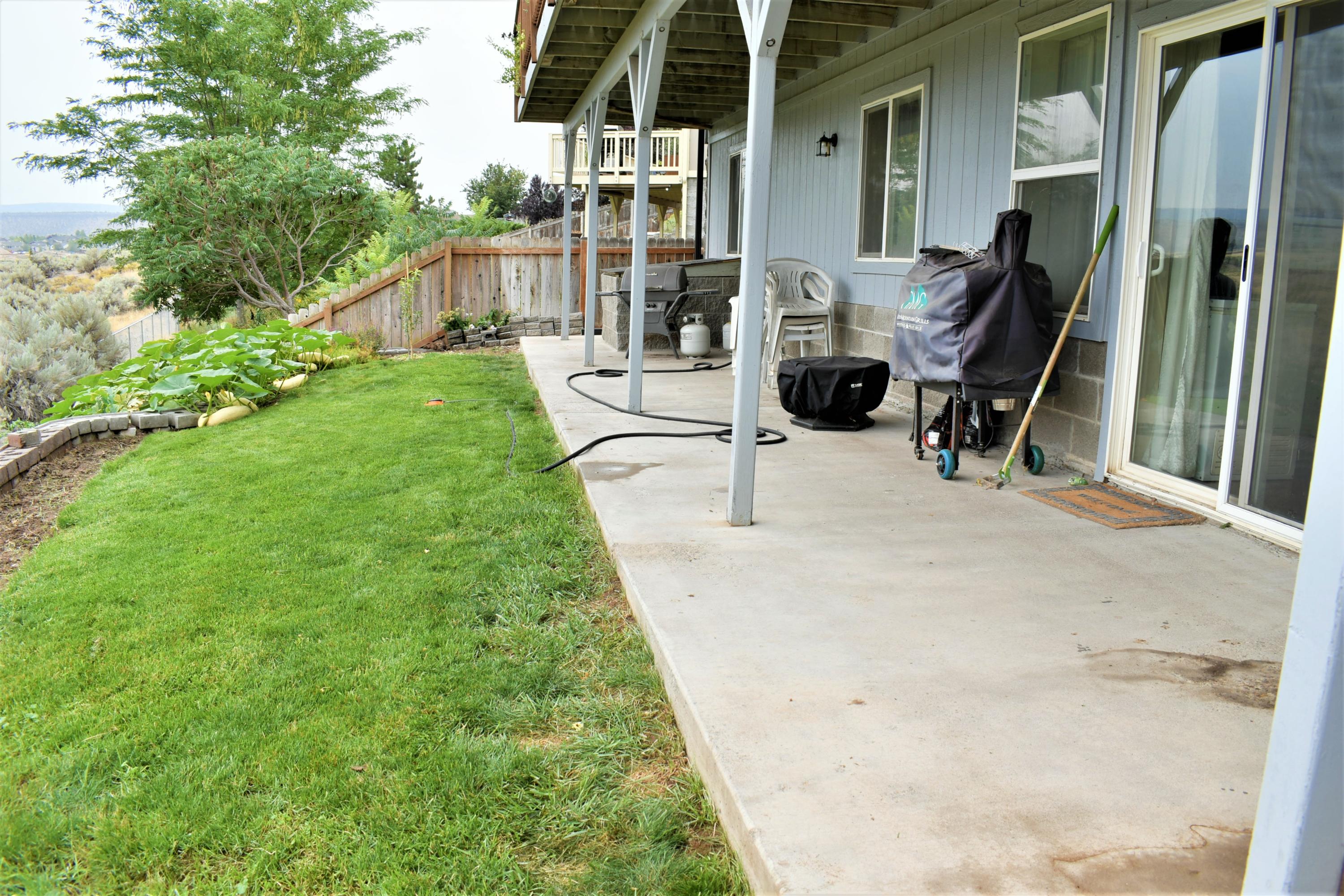 2330 Northeast Yellowpine Road Prineville, OR 97754 - Photo 34 of 41 DSC_0023 (2)