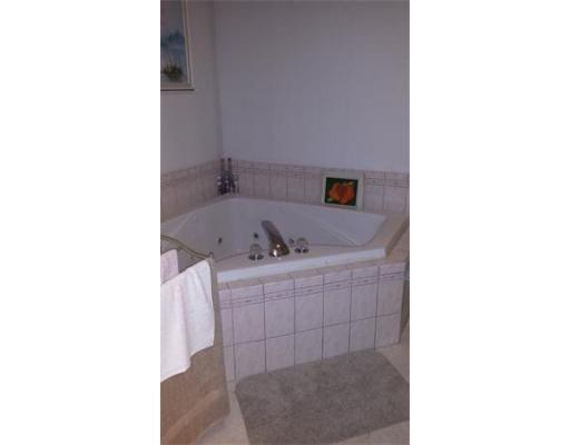 181 Braley Road Freetown, MA 02717 - Photo 5 of 6 Gallery Image 5