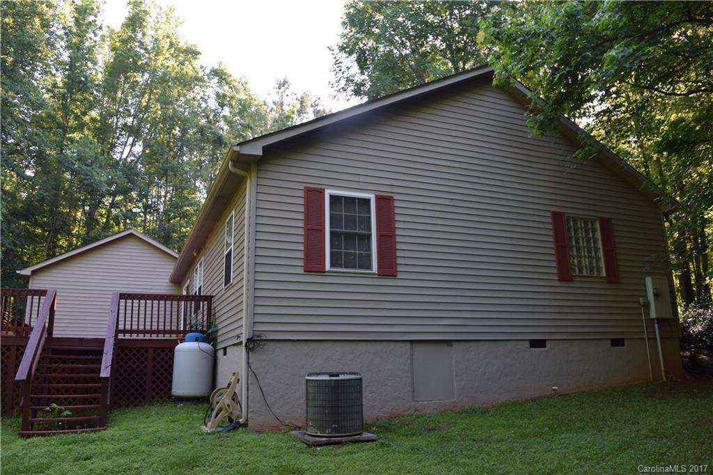 171 Observation Ridge Rutherfordton, NC 28139 - Photo 21 of 24 a front view of a house with garden