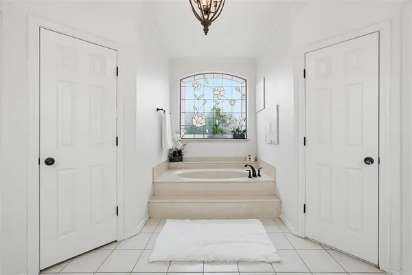 $749,000 | 137 Lakeview Drive, Aledo, TX 76008