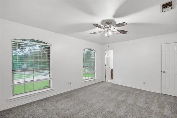 $749,000 | 137 Lakeview Drive, Aledo, TX 76008