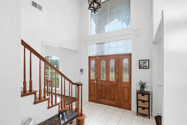 $749,000 | 137 Lakeview Drive, Aledo, TX 76008