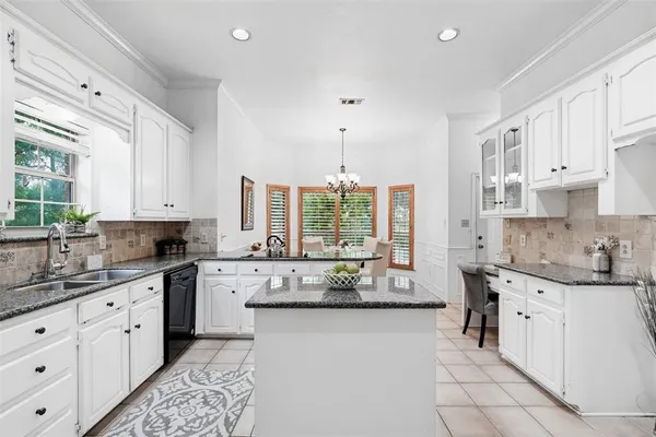 $749,000 | 137 Lakeview Drive, Aledo, TX 76008