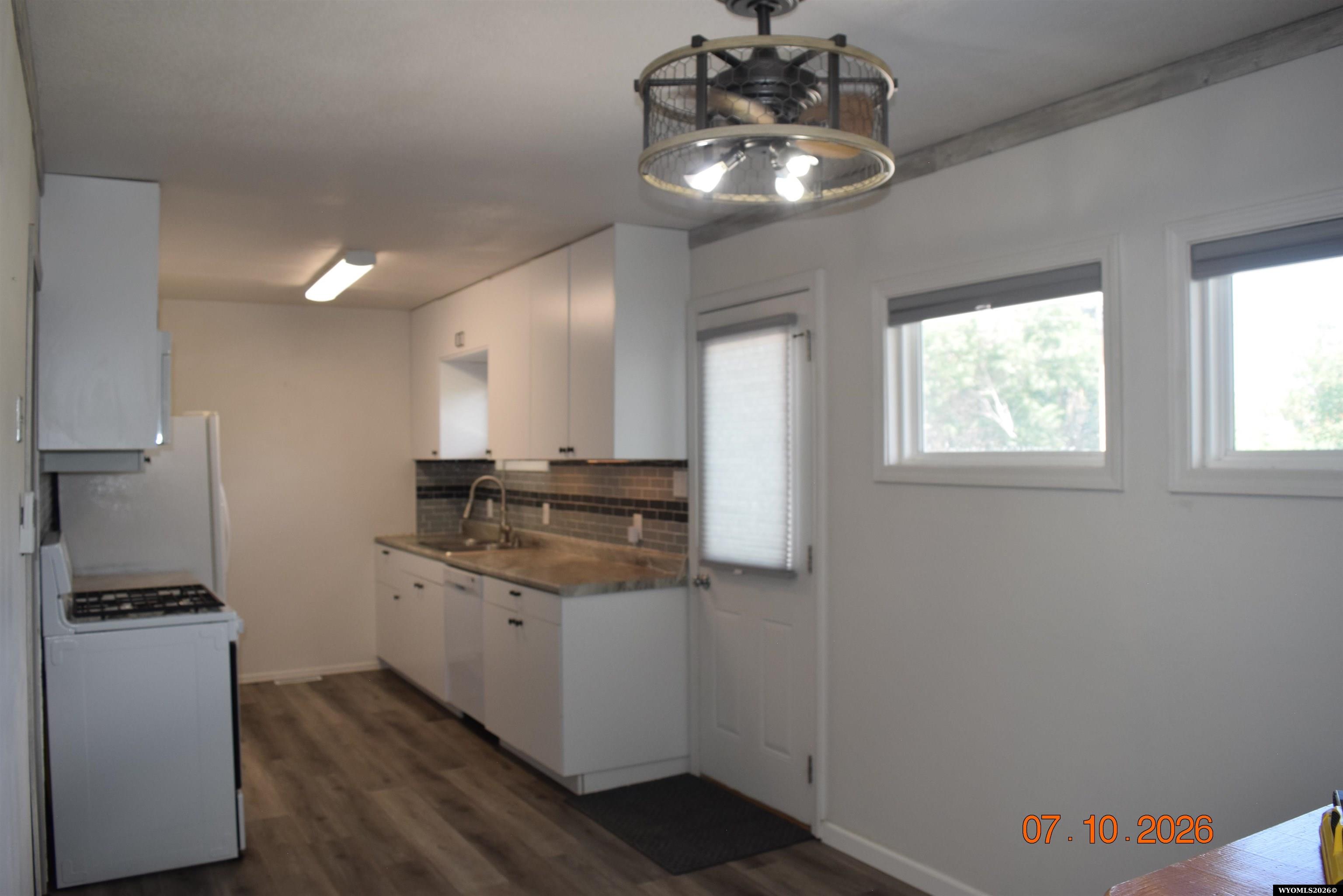 3044 Indiana Avenue Casper, WY 82609 - Photo 11 of 27