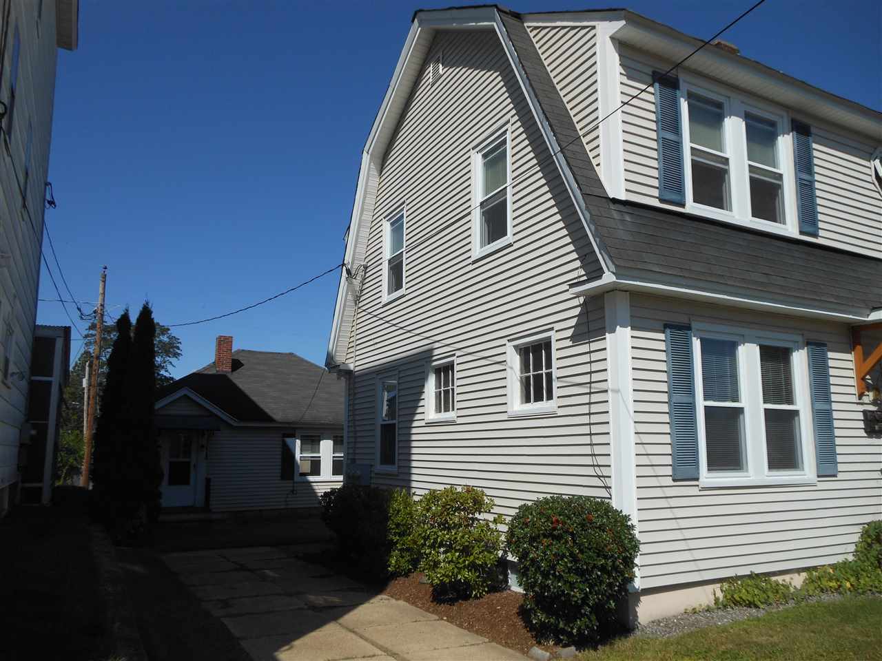 204 Alsace Street Manchester, NH 03102 - Photo 3 of 40